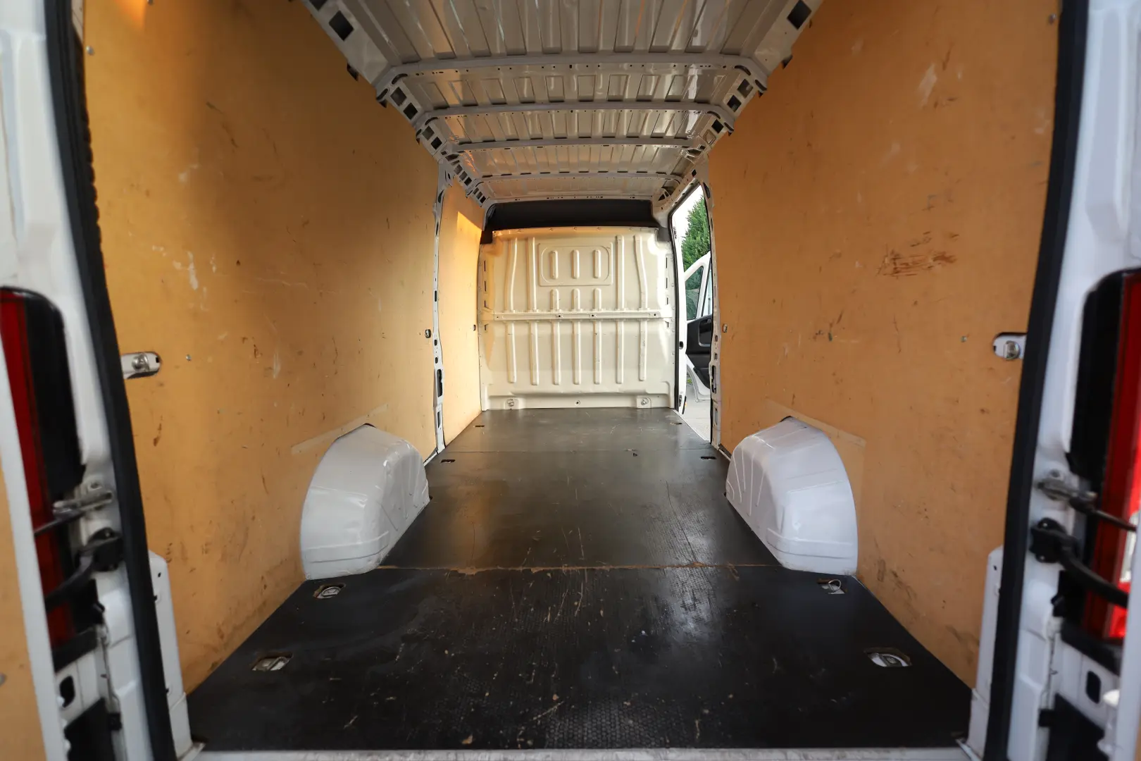 Peugeot Boxer L4H2 2.2D 140CP