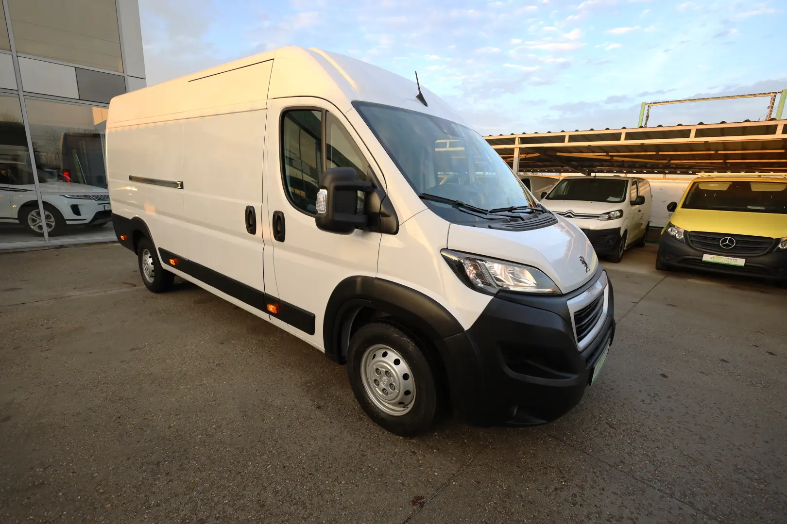 Peugeot Boxer L4H2 2.2D 140CP