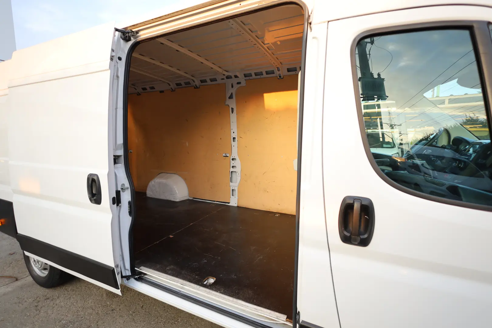 Peugeot Boxer L4H2 2.2D 140CP