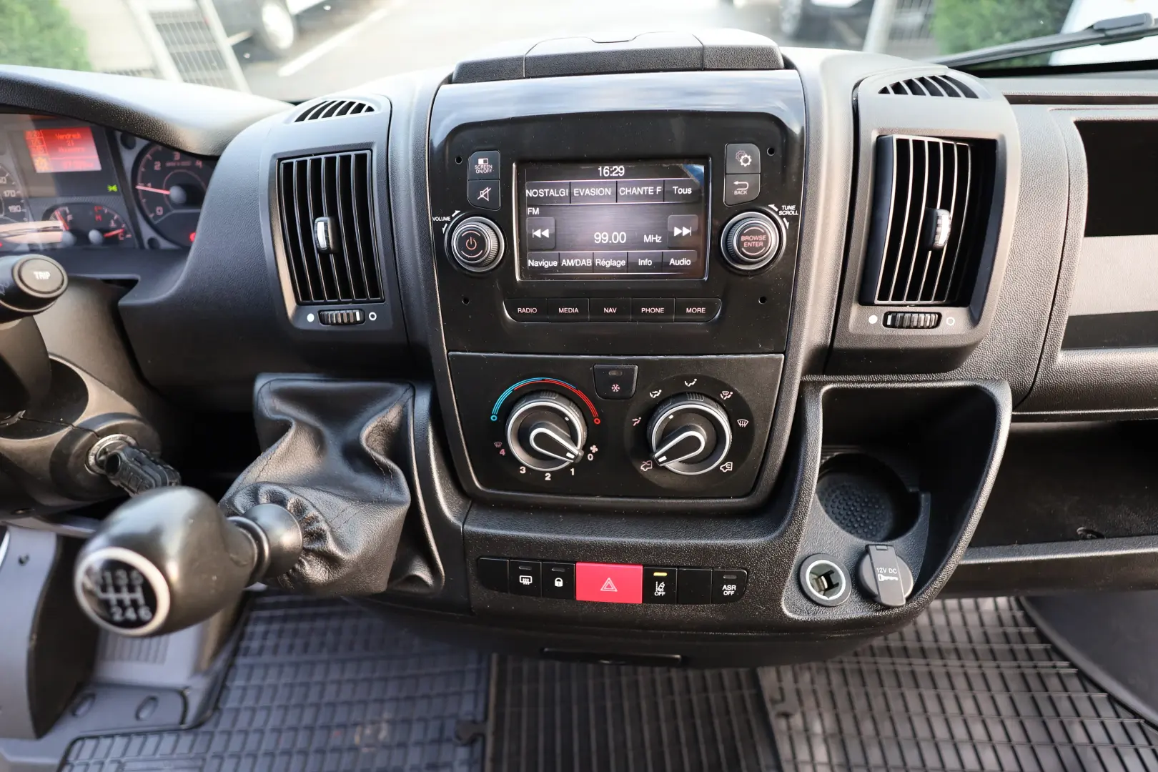 Peugeot Boxer L4H2 2.2D 140CP