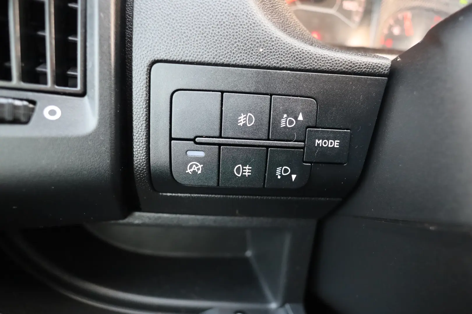 Peugeot Boxer L4H2 2.2D 140CP