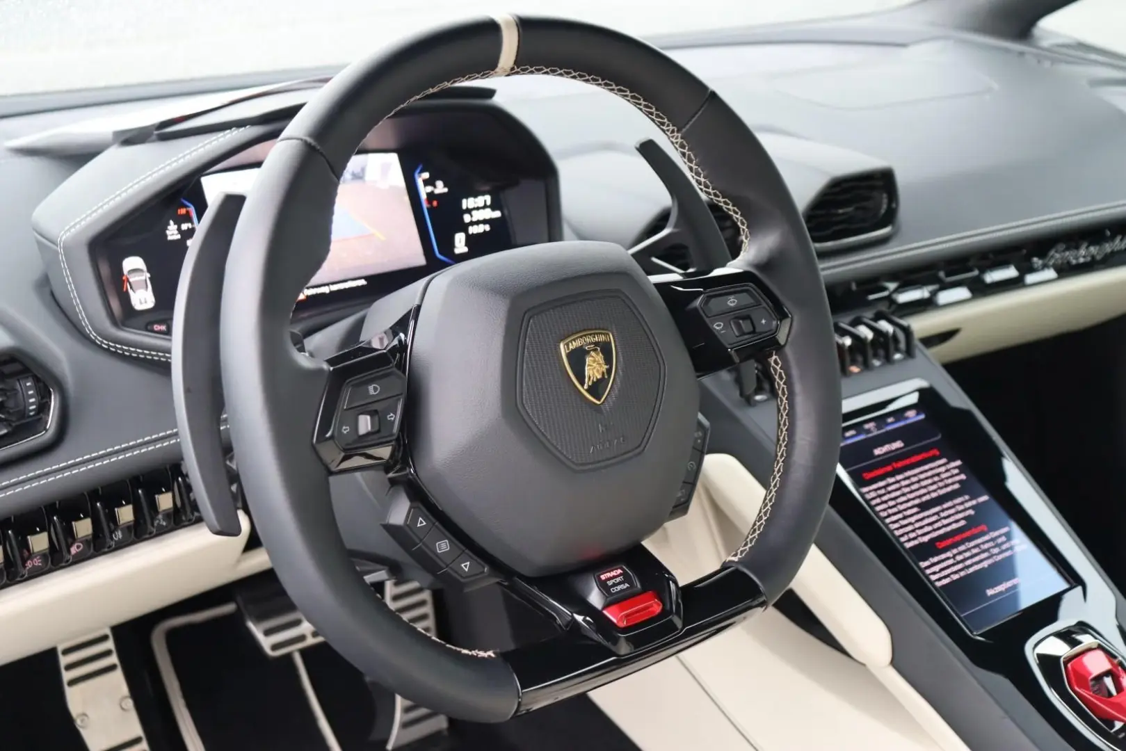 Huracán EVO Spyder AWD   LIFT SENSONUM DEUTSCH