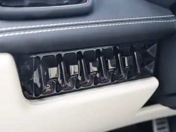 Huracán EVO Spyder AWD   LIFT SENSONUM DEUTSCH