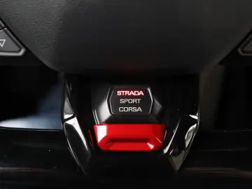 Huracán EVO Spyder AWD   LIFT SENSONUM DEUTSCH