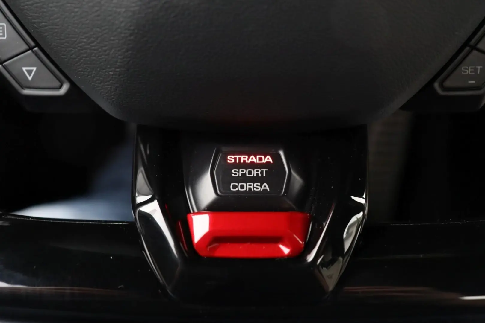 Huracán EVO Spyder AWD   LIFT SENSONUM DEUTSCH