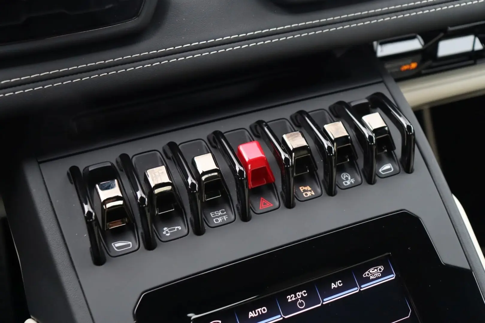 Huracán EVO Spyder AWD   LIFT SENSONUM DEUTSCH