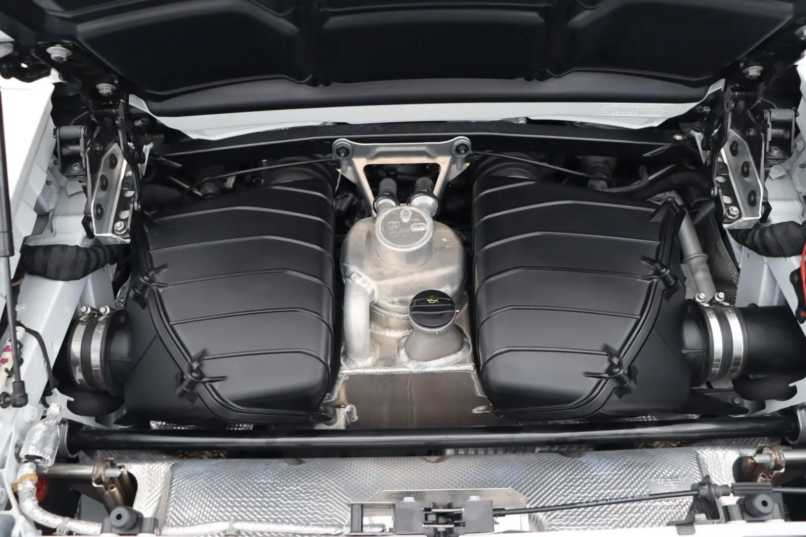 Huracán EVO Spyder AWD   LIFT SENSONUM DEUTSCH