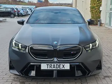 M5 Limousine   AHK Alcantara Driving Prof