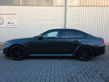 M5 Limousine   AHK Alcantara Driving Prof