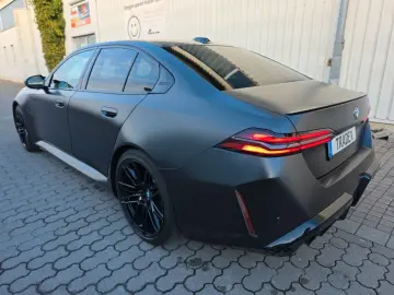 M5 Limousine   AHK Alcantara Driving Prof