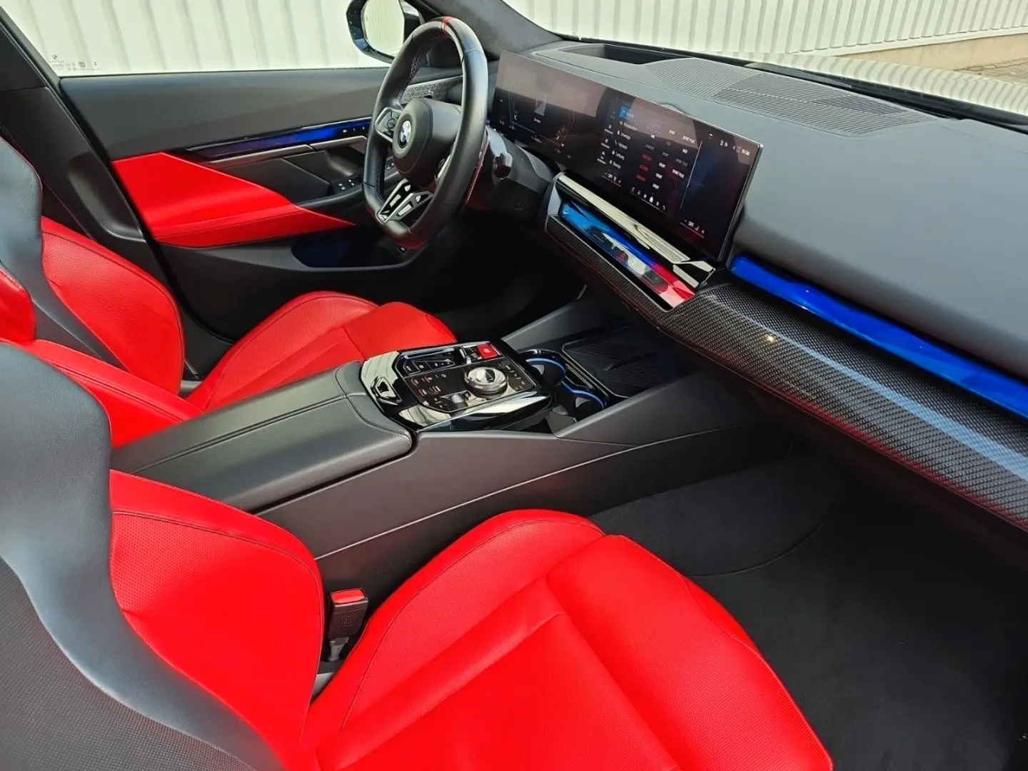 M5 Limousine   AHK Alcantara Driving Prof