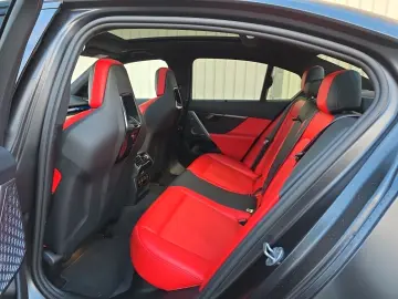 M5 Limousine   AHK Alcantara Driving Prof