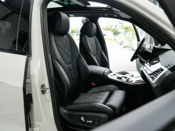 X5 xDrive30d M SPORT PRO 7.Sitze 22LM AHK 2-Achs