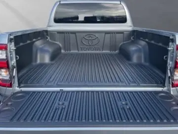 Toyota Hilux Double Cab Executiv 2.8 D-4D EU6e