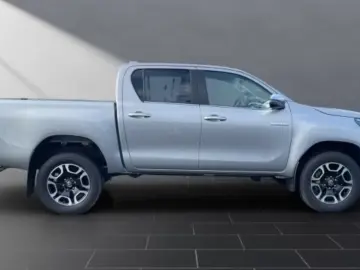 Toyota Hilux Double Cab Executiv 2.8 D-4D EU6e