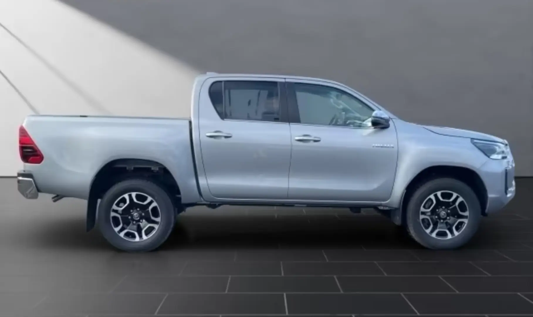 Toyota Hilux Double Cab Executiv 2.8 D-4D EU6e
