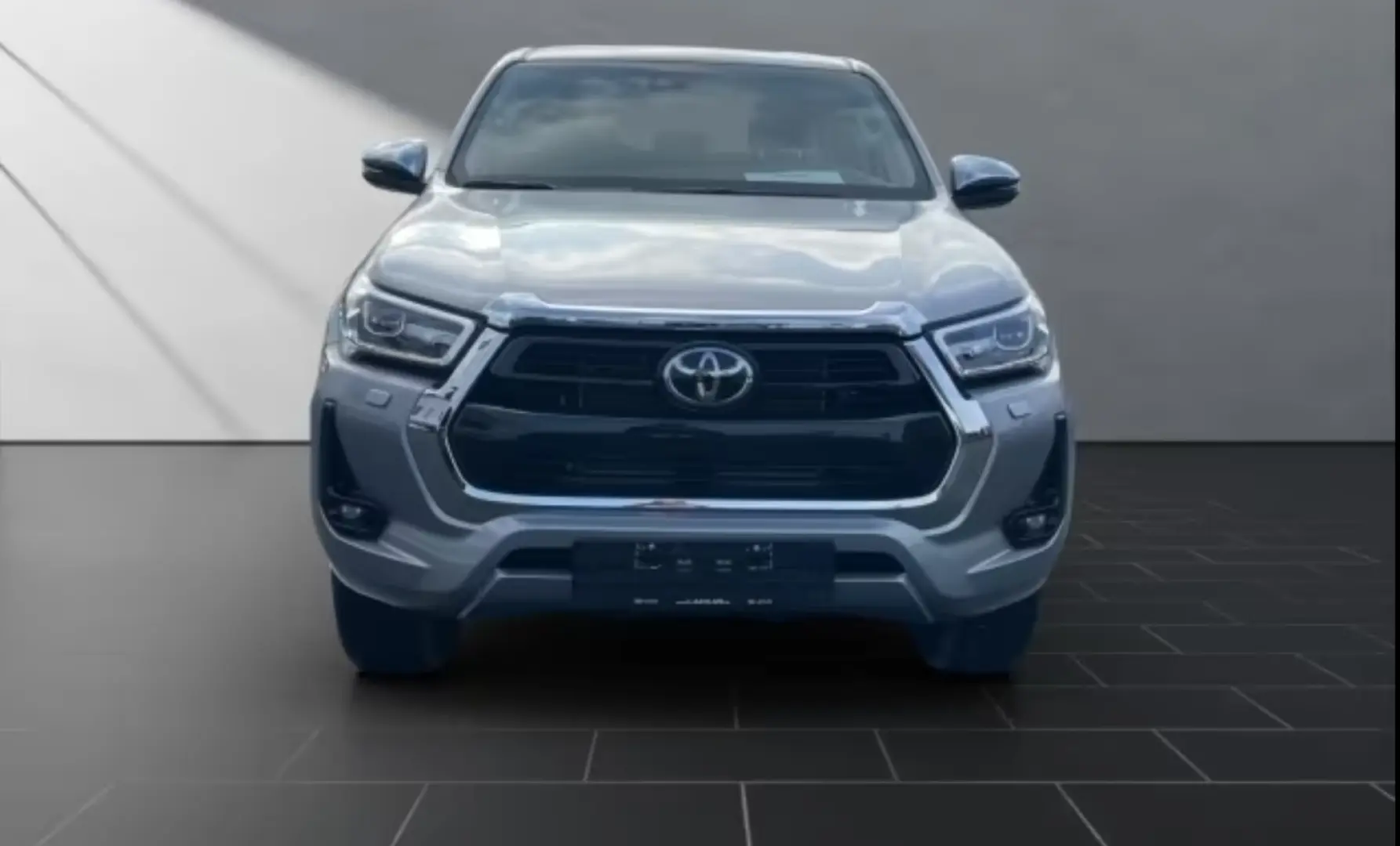 Toyota Hilux Double Cab Executiv 2.8 D-4D EU6e