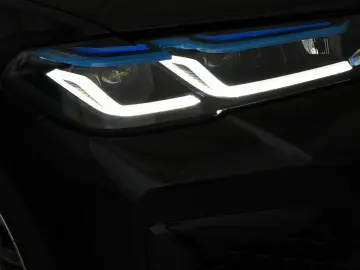 530d xDrive Limo. M Sport LASER MEMORY HUD RFK