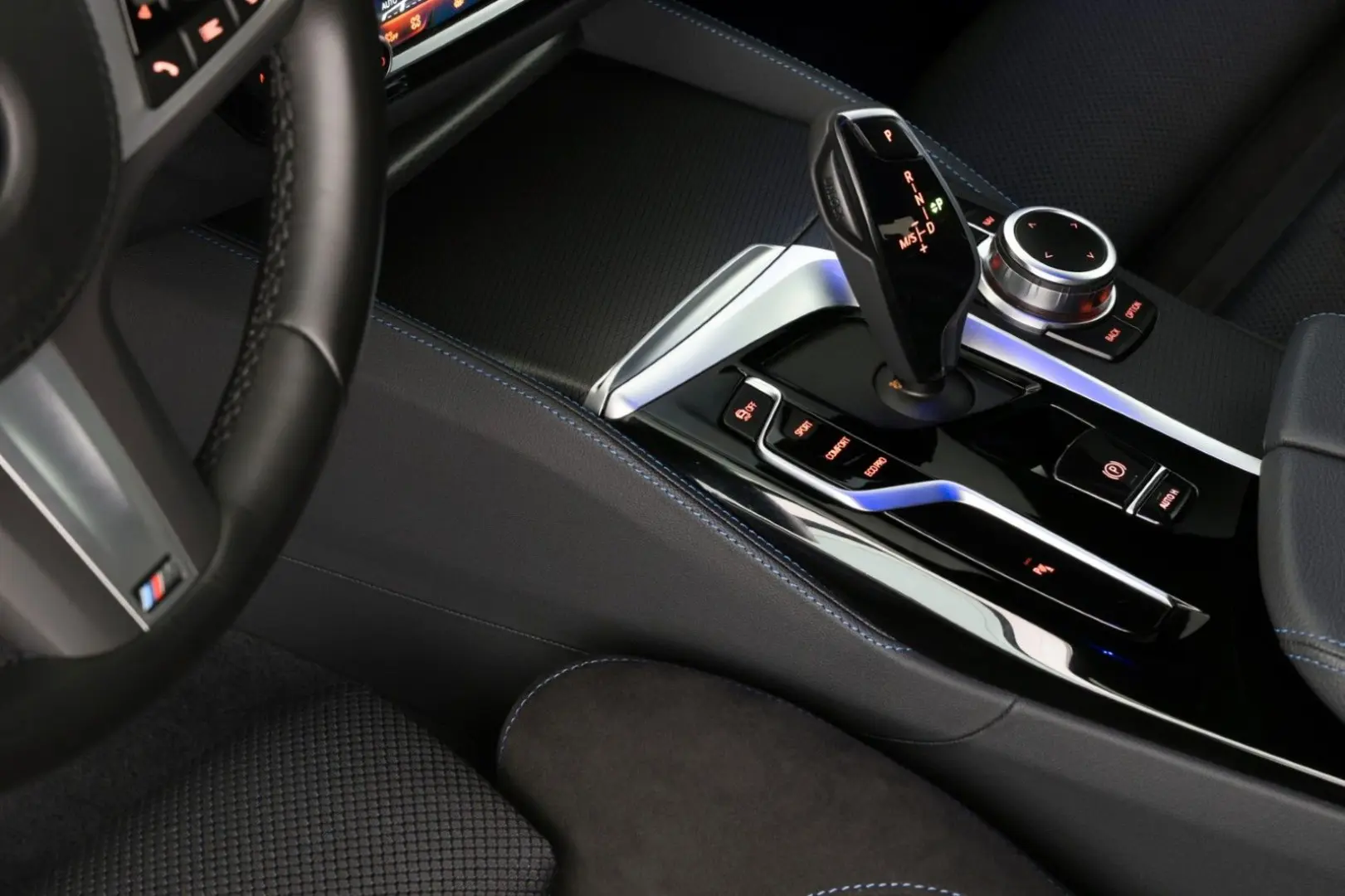 530d xDrive Limo. M Sport LASER MEMORY HUD RFK