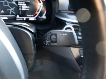 540d xDrive M-Sport FACEL. AHK HUD LASER LED ACC