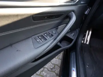 540d xDrive M-Sport FACEL. AHK HUD LASER LED ACC