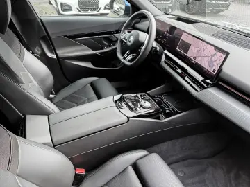 540d xDrive M Sport Pano 4 Zonen H&K LivCocProf