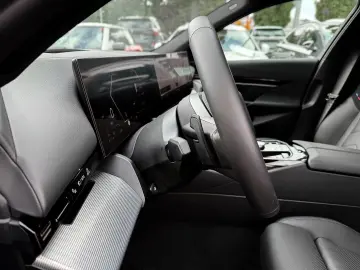 540d xDrive M Sport Pano 4 Zonen H&K LivCocProf