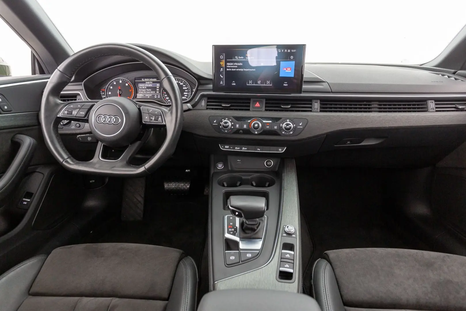 A5 Cabriolet 40 TFSI S tr. LED RFK DAB