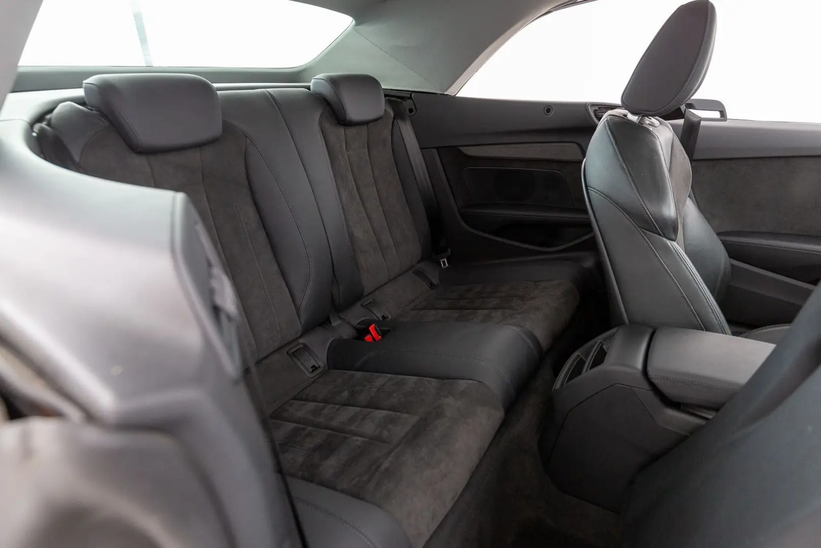 A5 Cabriolet 40 TFSI S tr. LED RFK DAB