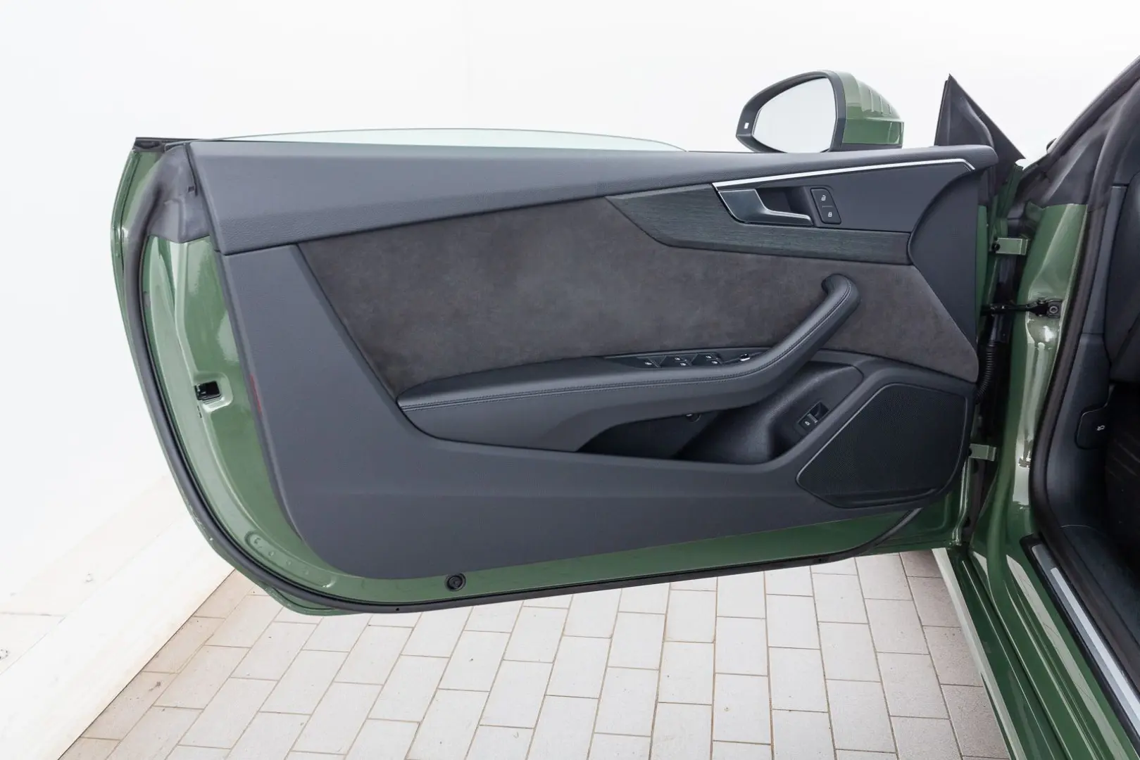 A5 Cabriolet 40 TFSI S tr. LED RFK DAB