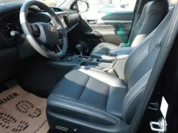 Toyota 2 8l Hilux Double Cab Invincible 360