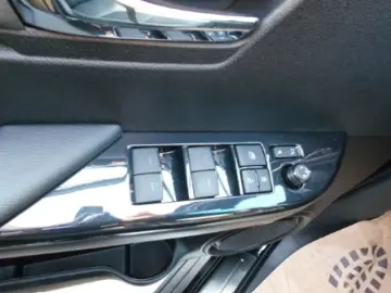 Toyota 2 8l Hilux Double Cab Invincible 360