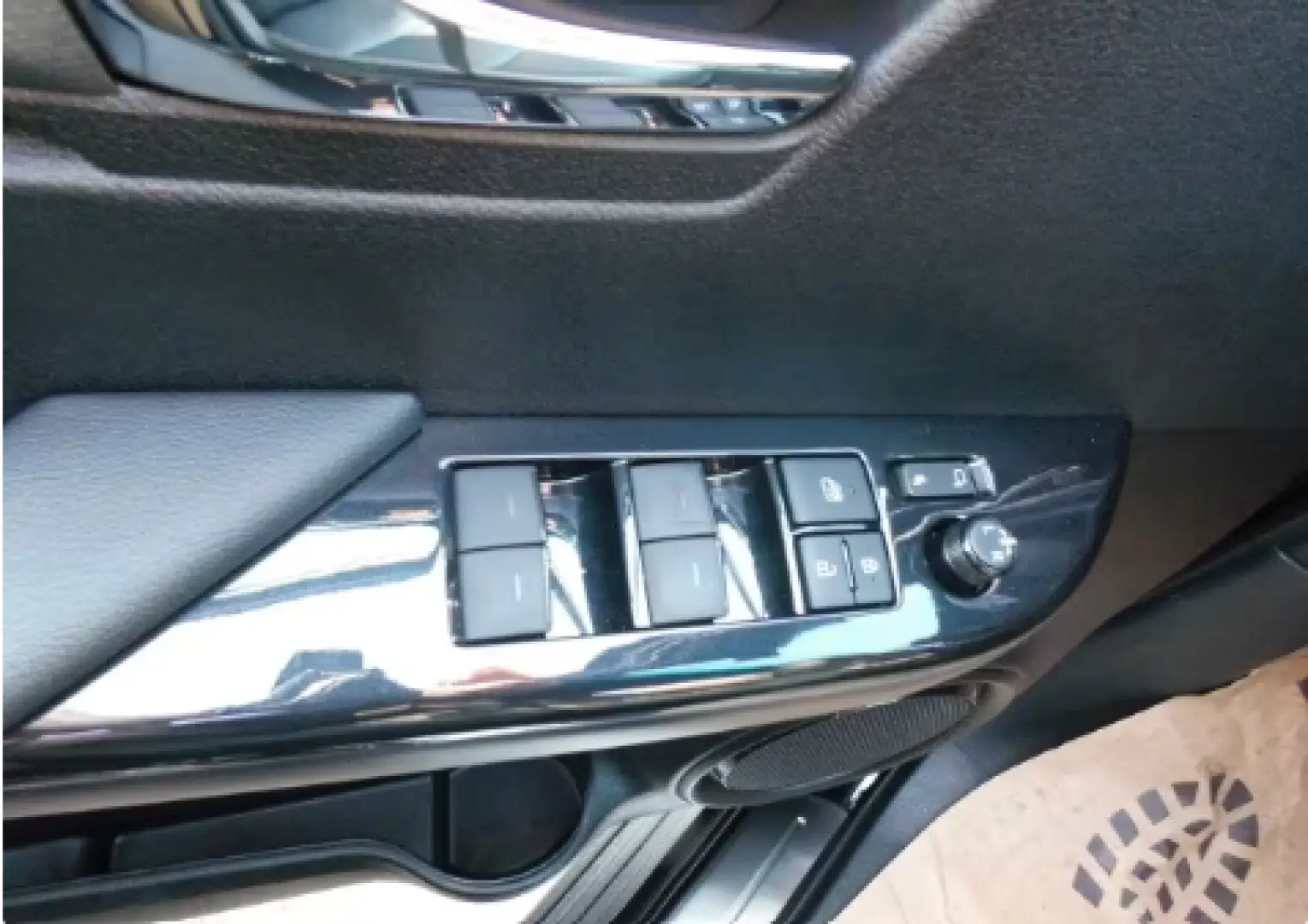 Toyota 2 8l Hilux Double Cab Invincible 360