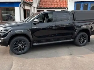 Toyota 2 8l Hilux Double Cab Invincible 360