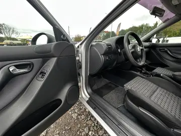 Seat Leon 1.6 16V Stella