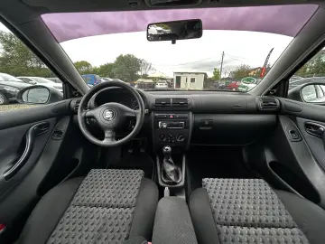 Seat Leon 1.6 16V Stella