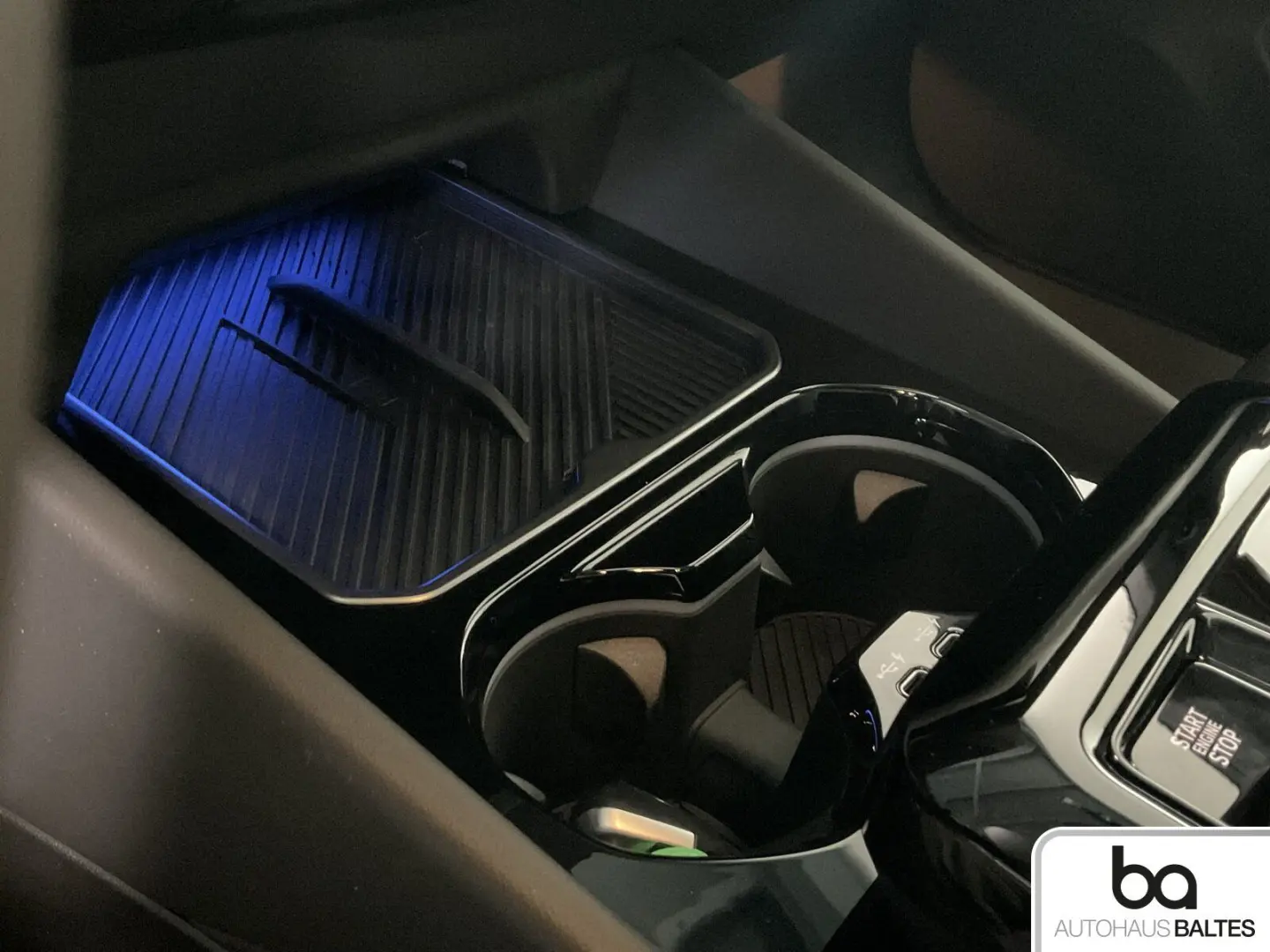 540d xDrive M Sport Pro 20 Pano DrivPl HK Ico AH