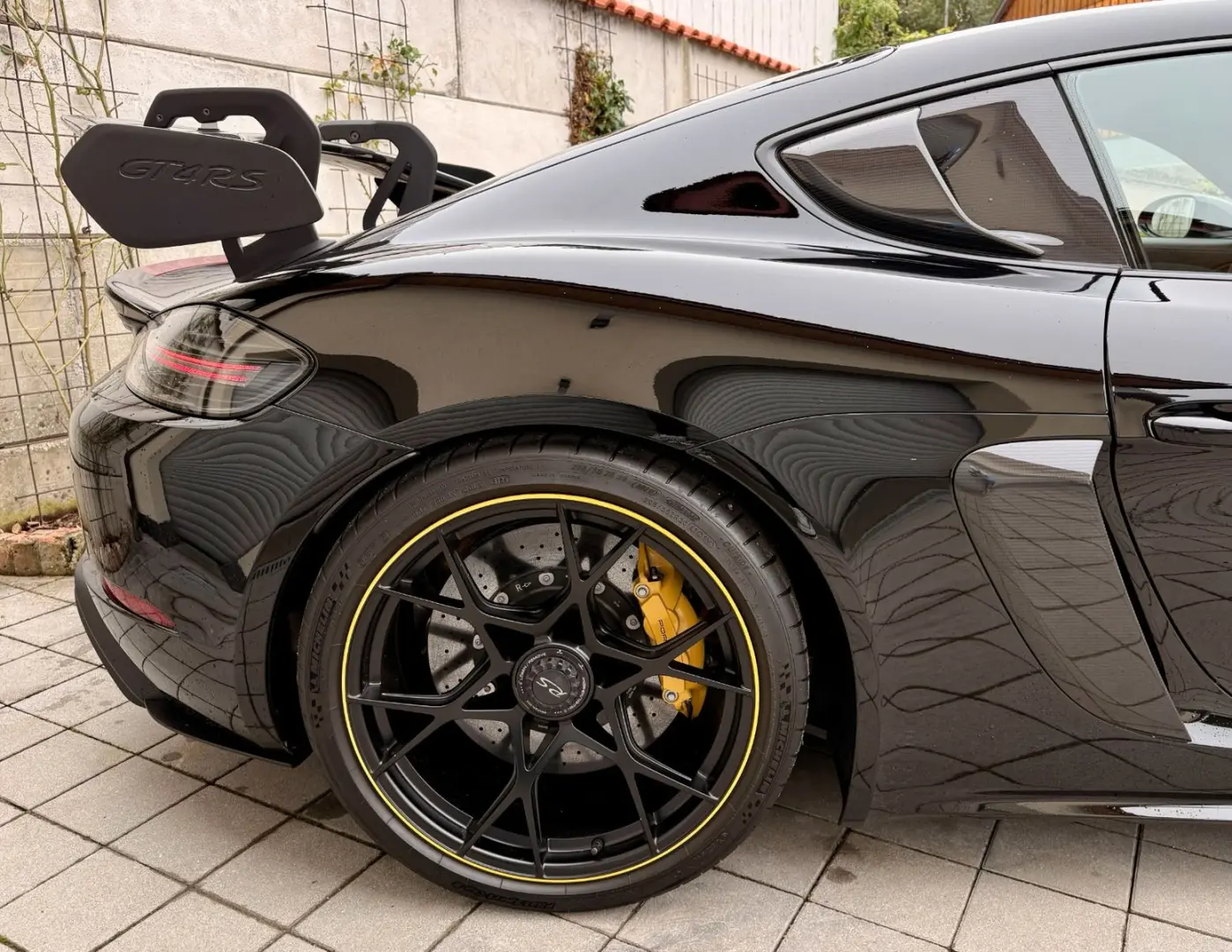 GT4 RS CLUBSPORT WEISSACH MWST