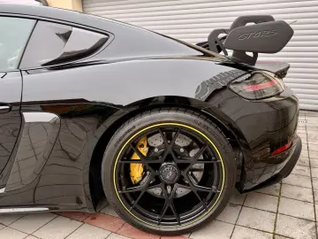 GT4 RS CLUBSPORT WEISSACH MWST