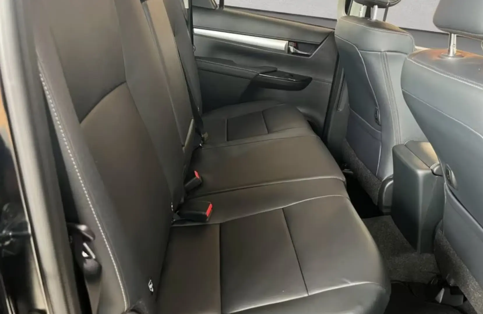 Toyota HiLux 4x4 Double Cab MHEV