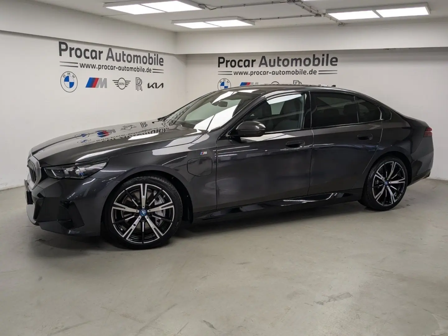 550e xDrive M Sport   Ab 2 39% Fin   Pano B&W DA