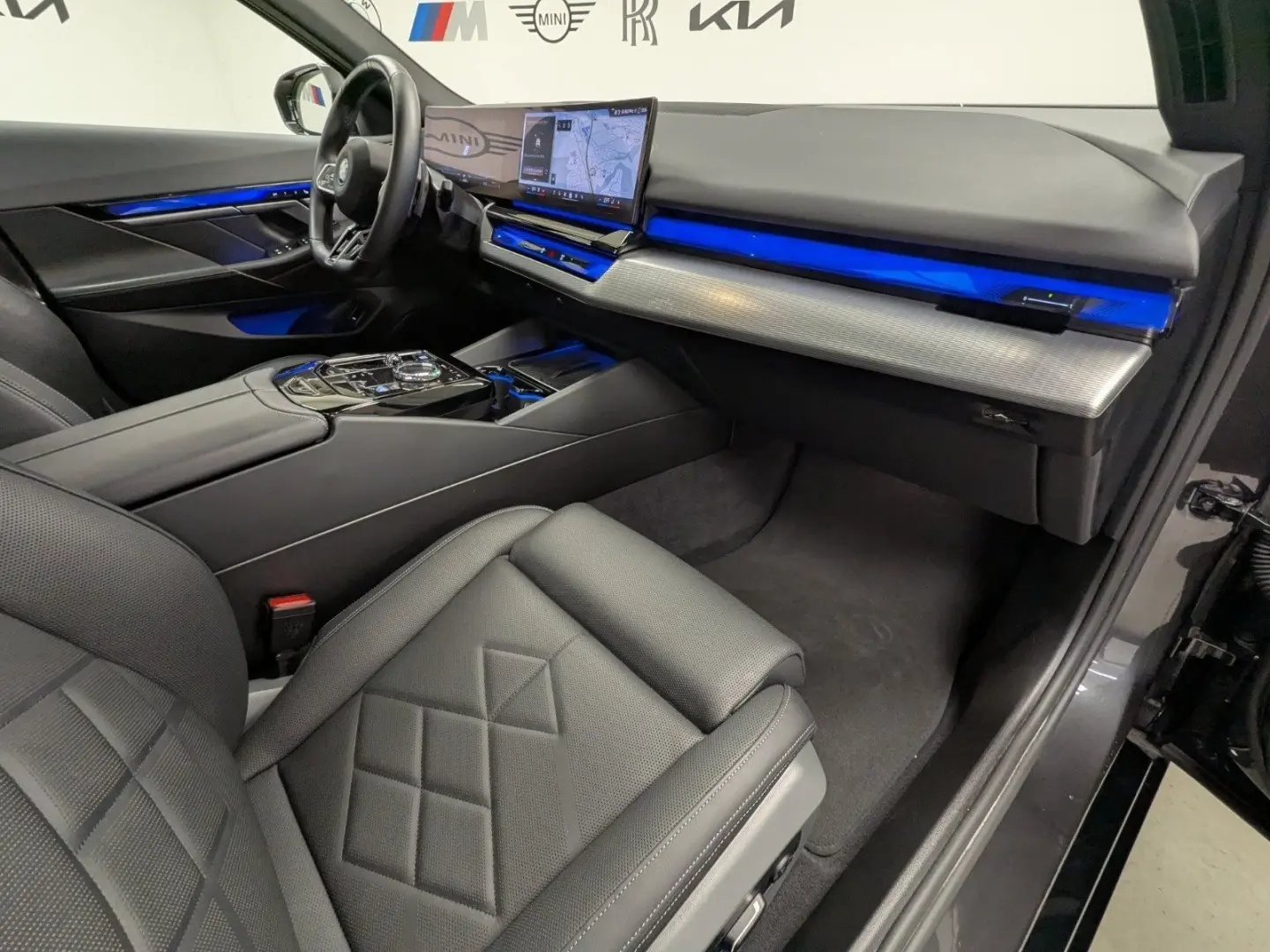 550e xDrive M Sport   Ab 2 39% Fin   Pano B&W DA