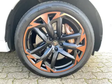 Terramar VZ 2.0 TSI 4D. AKEBONO Pano 360  LM20