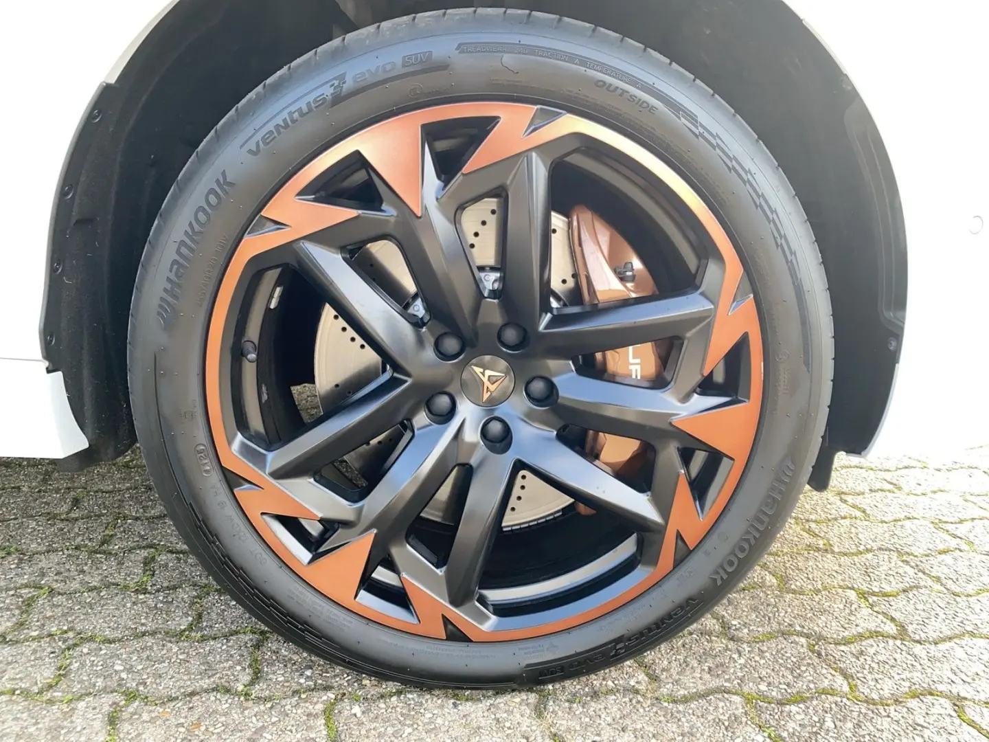 Terramar VZ 2.0 TSI 4D. AKEBONO Pano 360  LM20