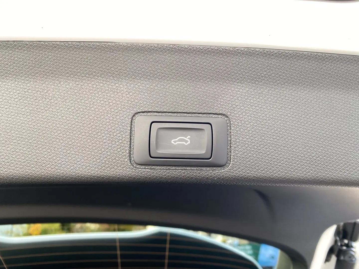 Terramar VZ 2.0 TSI 4D. AKEBONO Pano 360  LM20