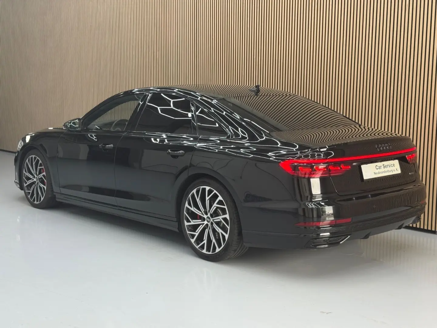 A8L 60 TFSI quattro EXCLUSIVE Carbon B&O Advance