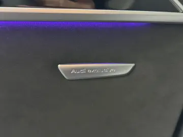 A8L 60 TFSI quattro EXCLUSIVE Carbon B&O Advance