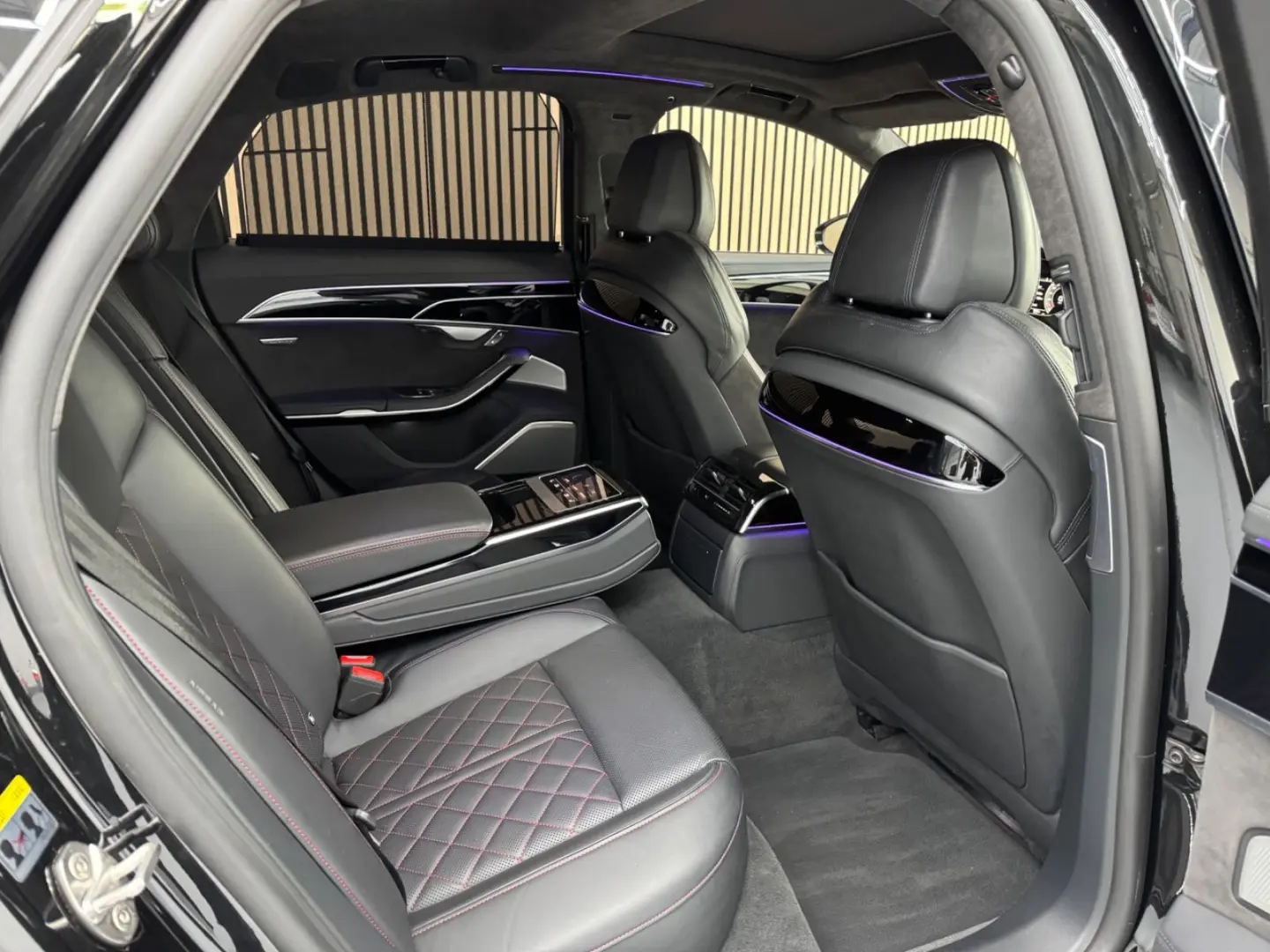 A8L 60 TFSI quattro EXCLUSIVE Carbon B&O Advance