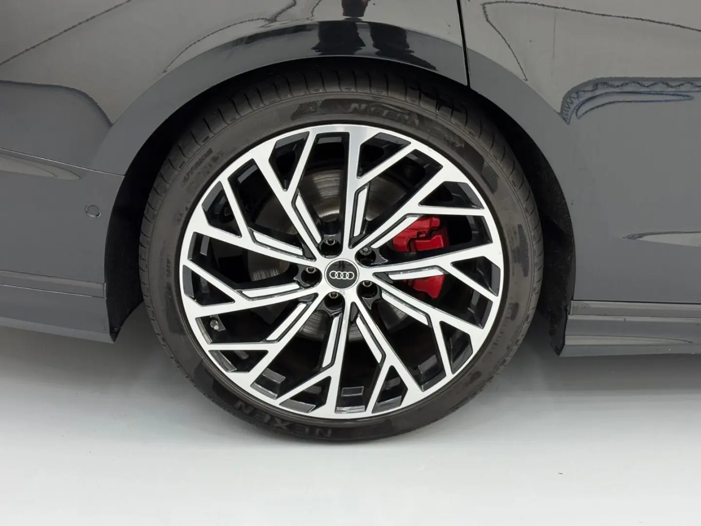 A8L 60 TFSI quattro EXCLUSIVE Carbon B&O Advance