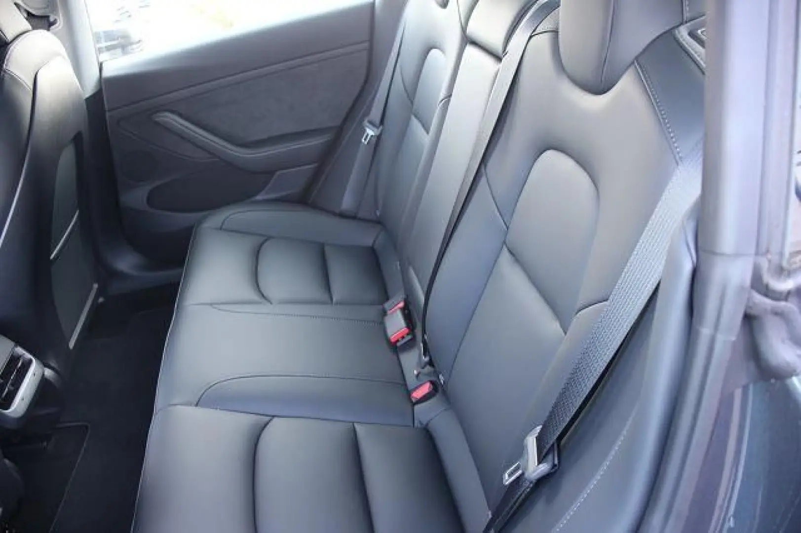 Model 3 Performance Dual AWD Elektro Autopilo...